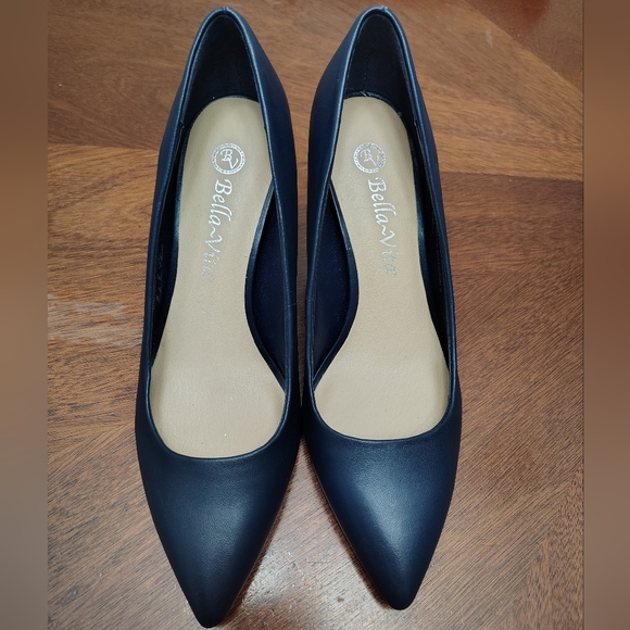 Bella Vita Shoes - New Bella Vita Navy Blue Heels Classic Pumps